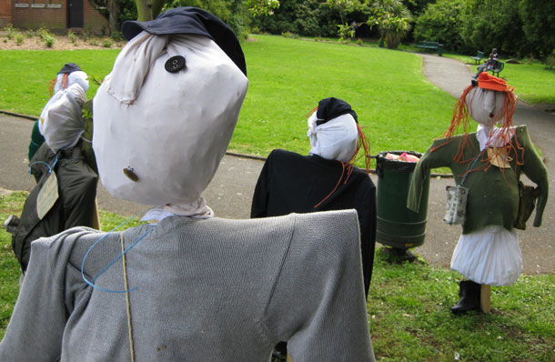 scarecrows outside Dulwich Library